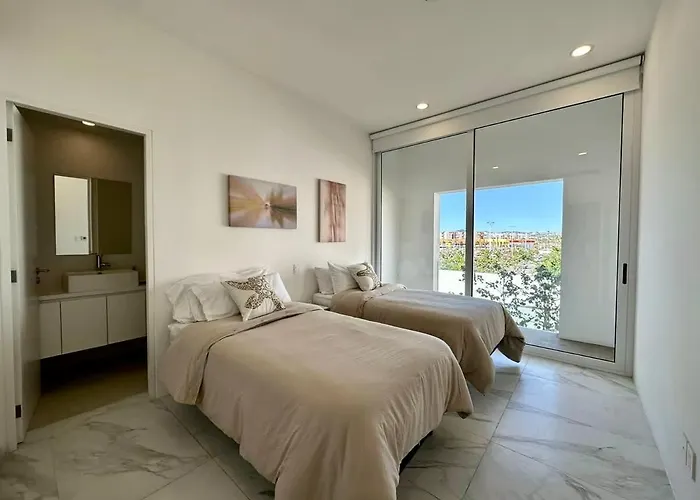 Ferienhaus Walk To Medano & Marina Modern 3br