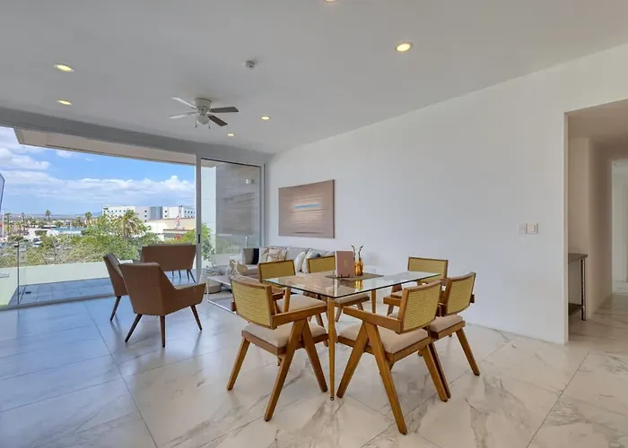Walk To Medano & Marina Modern 3br Ferienhaus Cabo San Lucas